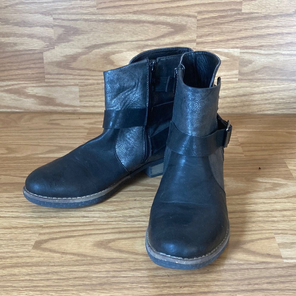 Patrizia Donjon Metallic - Black Buckle Ankle Boot Booties Size 39 (8)